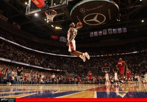 意大利11月名单：多纳鲁马领衔，里奇、斯卡马卡、早安哥回归（意大利公布11月大名单：多纳鲁马领军，里奇、斯卡马卡与早安哥再度入选）