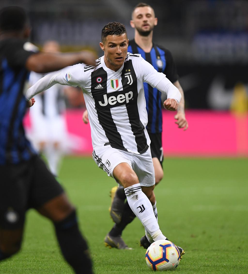 斯洛特：萨拉赫一直对俱乐部和队友很重要，队友有事不会愉快（斯洛特：萨拉赫始终是俱乐部与队友的关键人物，队友出状况谁都不会开心）