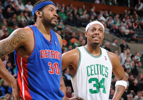 法尔克：拜仁仍在密切关注DV9，同时也对弗兰库利诺-朱感兴趣（法尔克：拜仁持续关注DV9，并对弗兰库利诺-朱抱有兴趣）