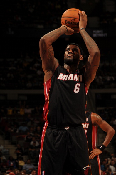 前12居然没有罗哥的名场面，按理来说哪怕硬投，凭...（TOP12竟无罗哥名场面，照理说就算硬投也该占一席）