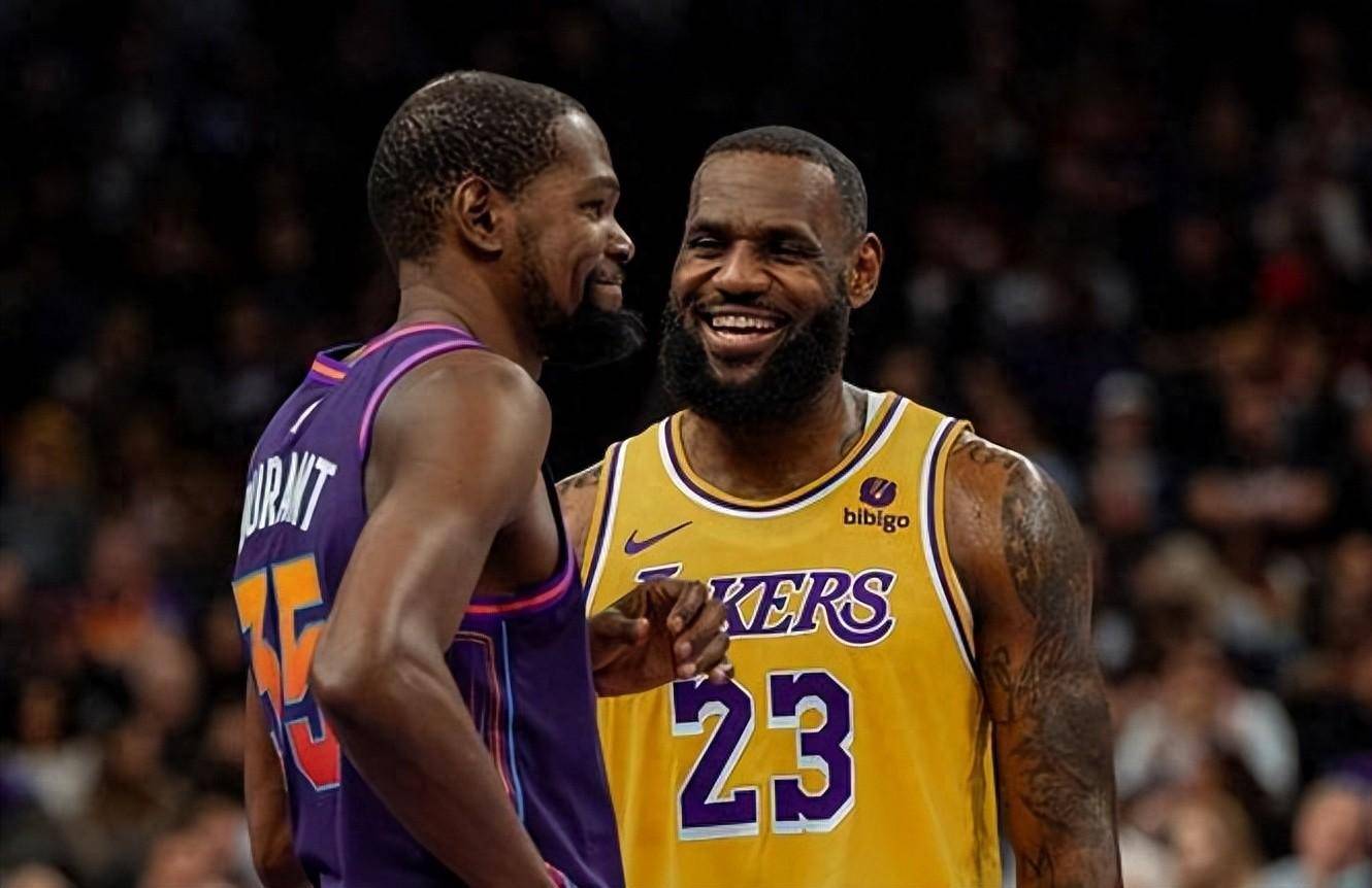 湖人詹姆斯关键封盖锁定胜局（詹姆斯关键封盖助湖人锁定胜利）