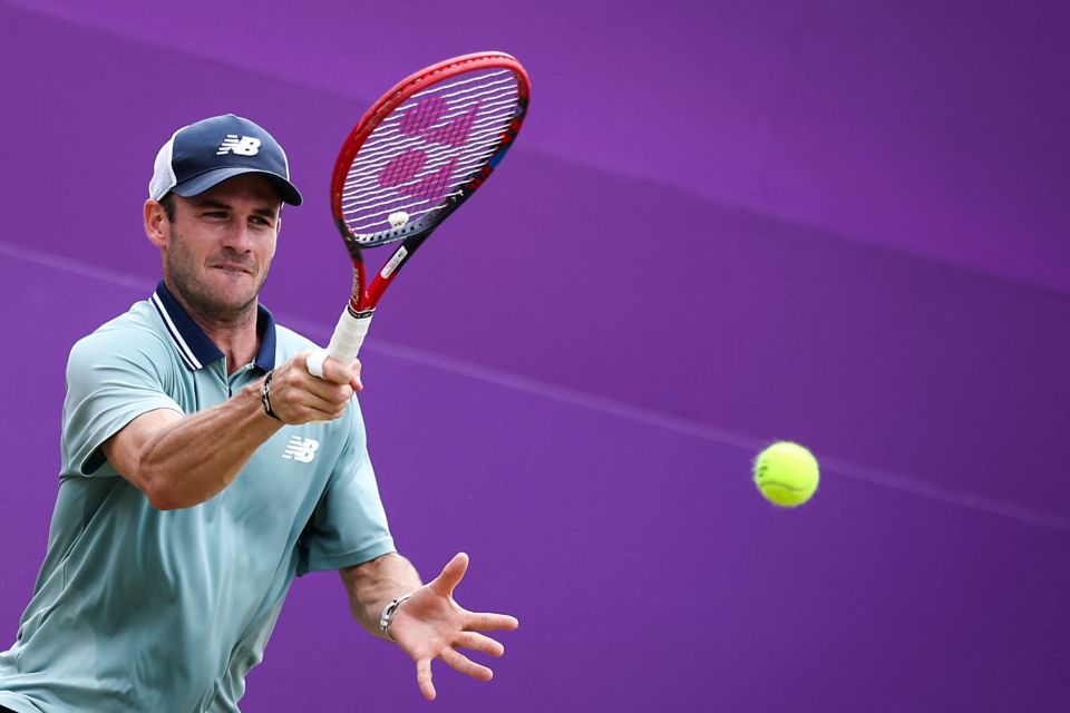 由中场核心 由中场核心